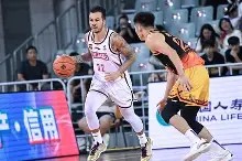 开云体育app-江苏男篮击溃对手，全队表现出色()