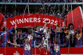 kaiyun app-埃弗顿挺身而出，期待英超积分榜迎来转机！()